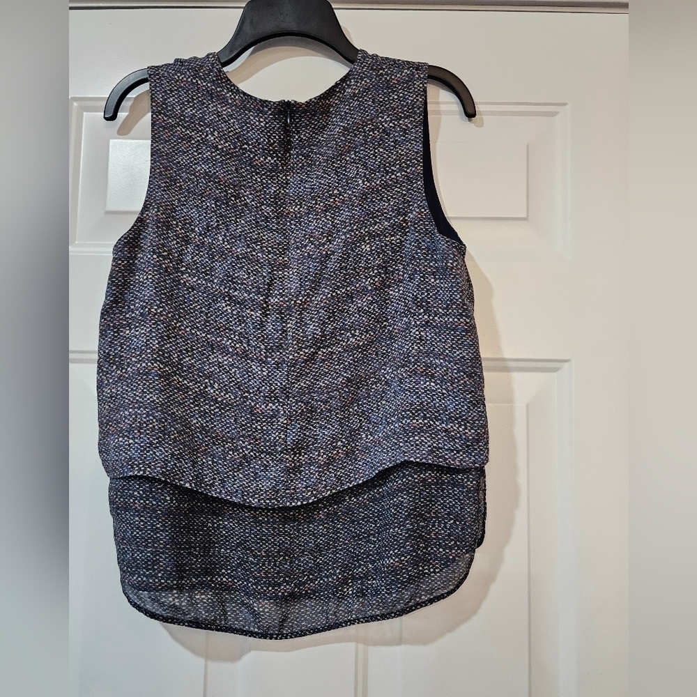 Theory shirt size large 100% Silk... - Picture 10 of 16